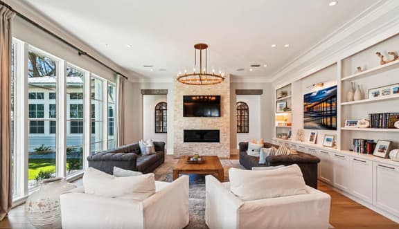 Coming Soon in Seagrove - Image 1